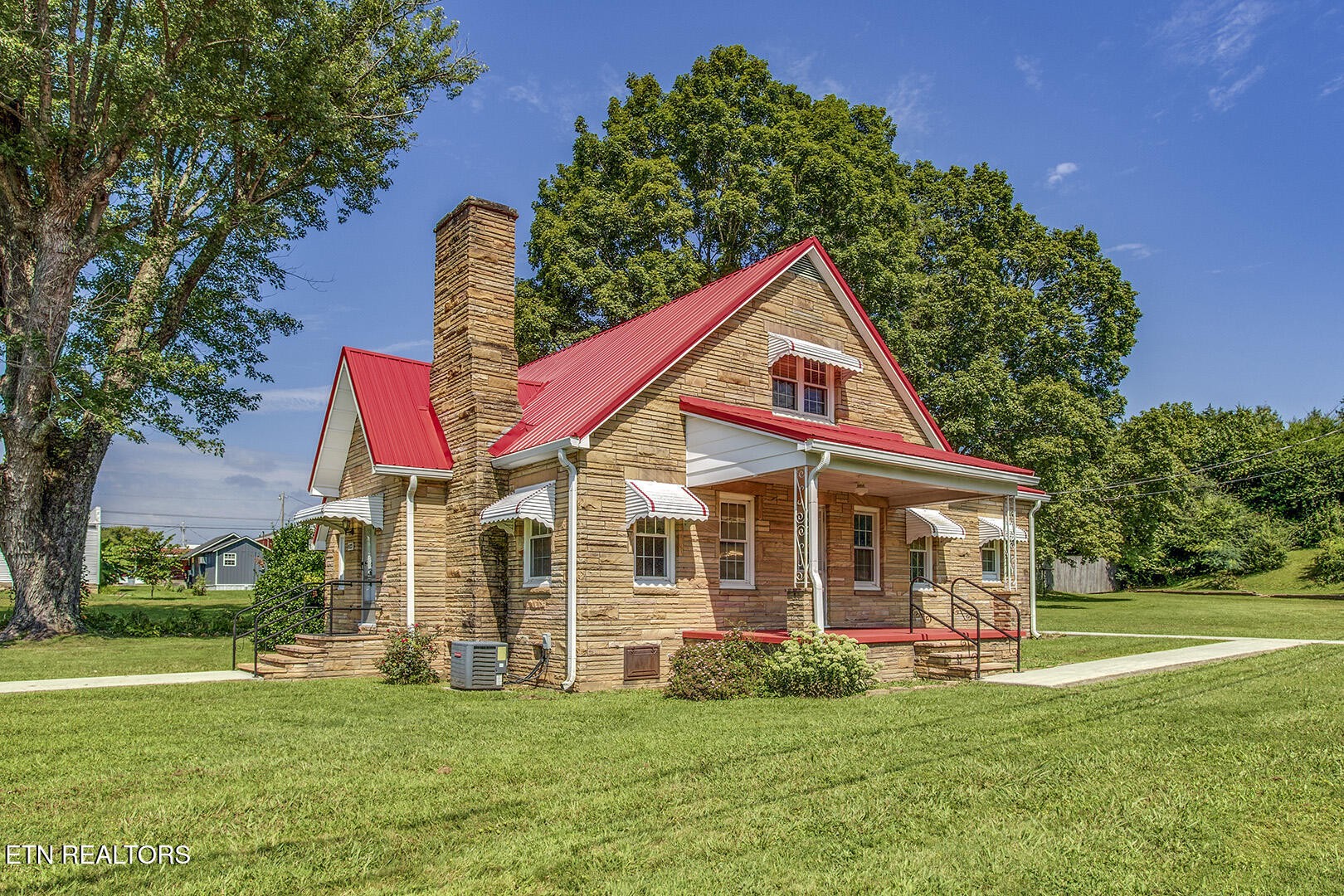 522 Court Street Wartburg TN 37887