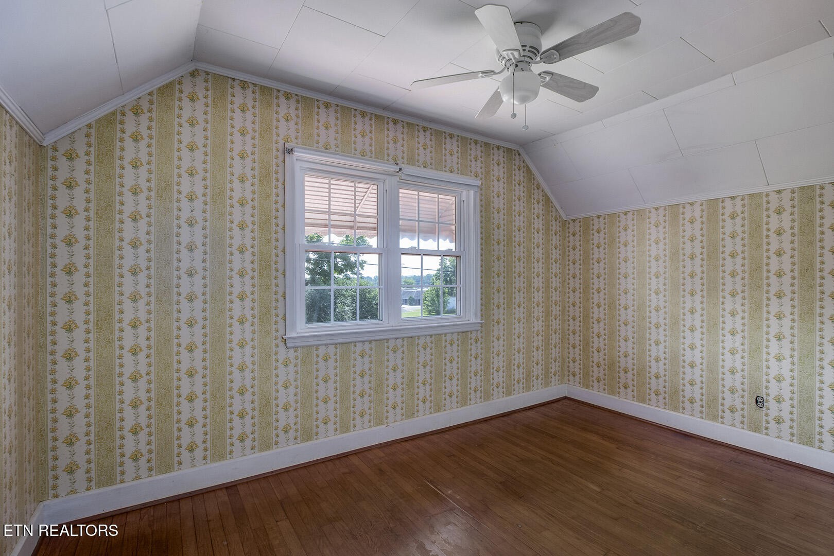 522 Court Street Wartburg TN 37887