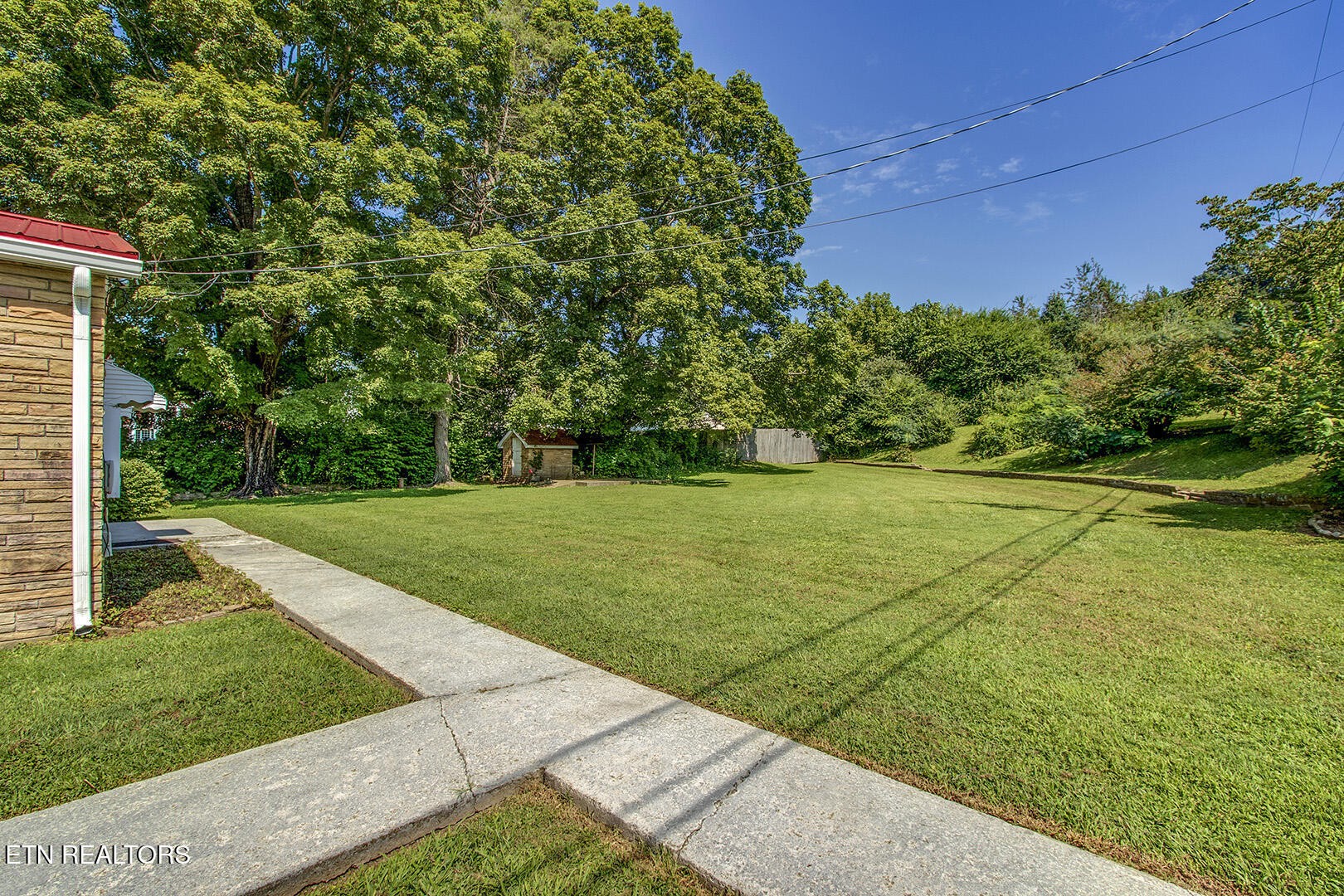 522 Court Street Wartburg TN 37887