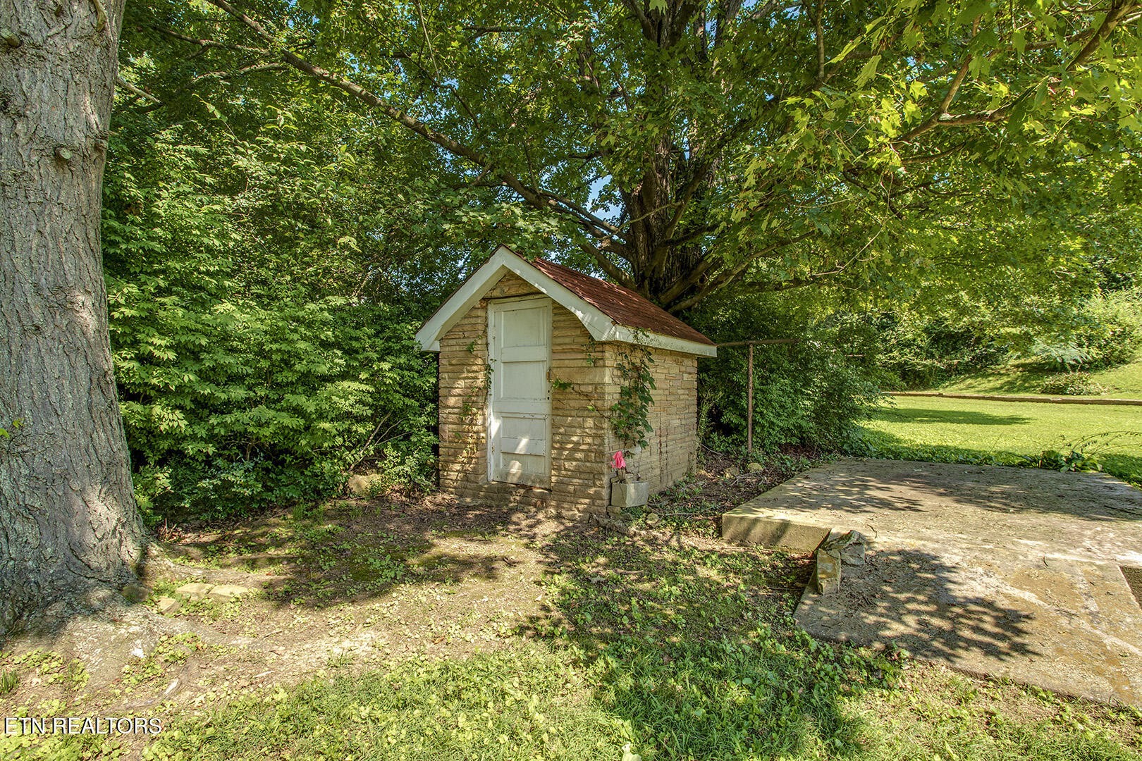522 Court Street Wartburg TN 37887