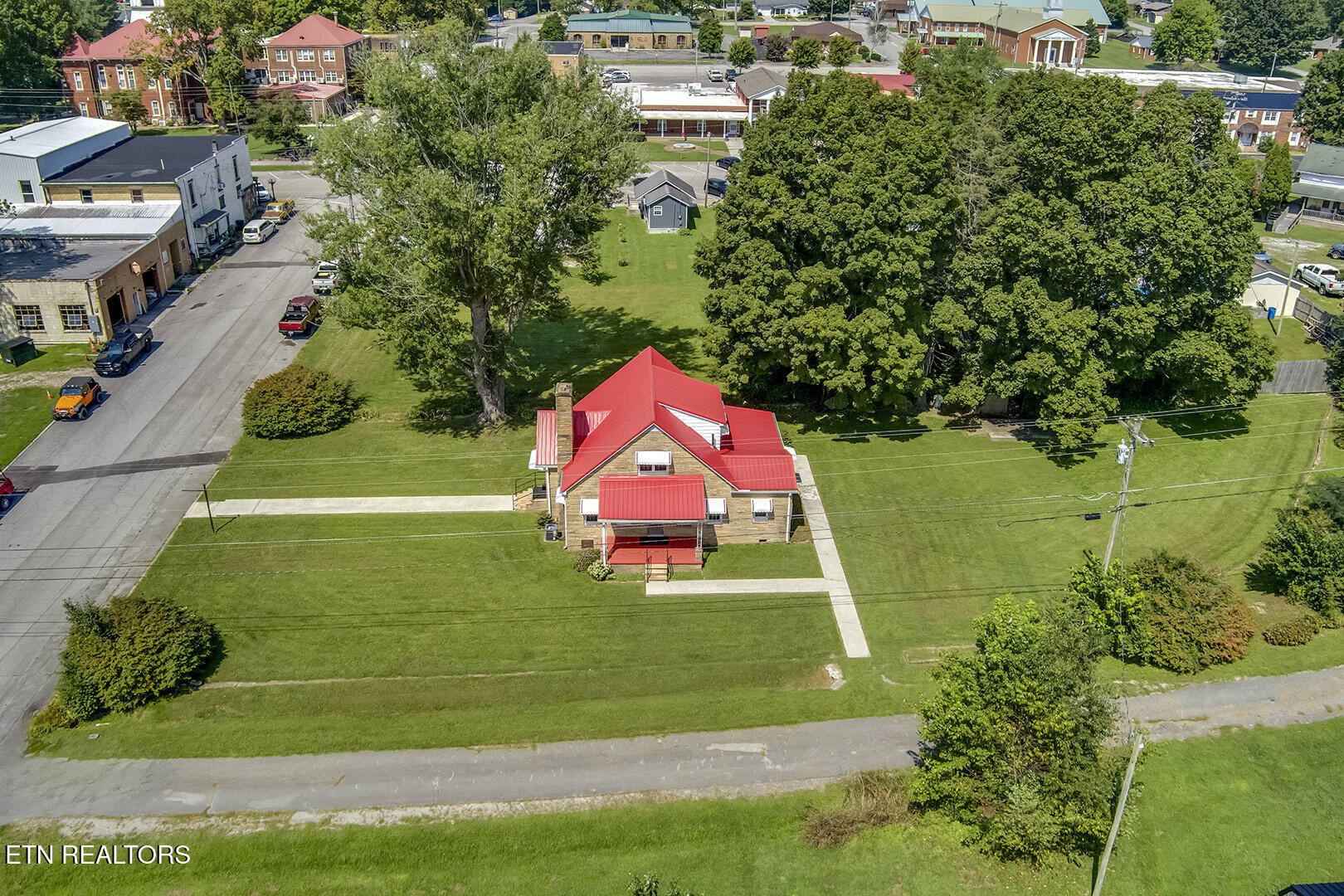 522 Court Street Wartburg TN 37887