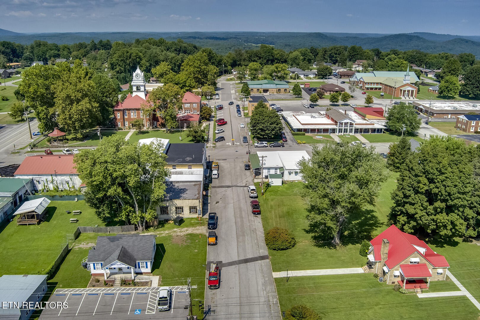 522 Court Street Wartburg TN 37887