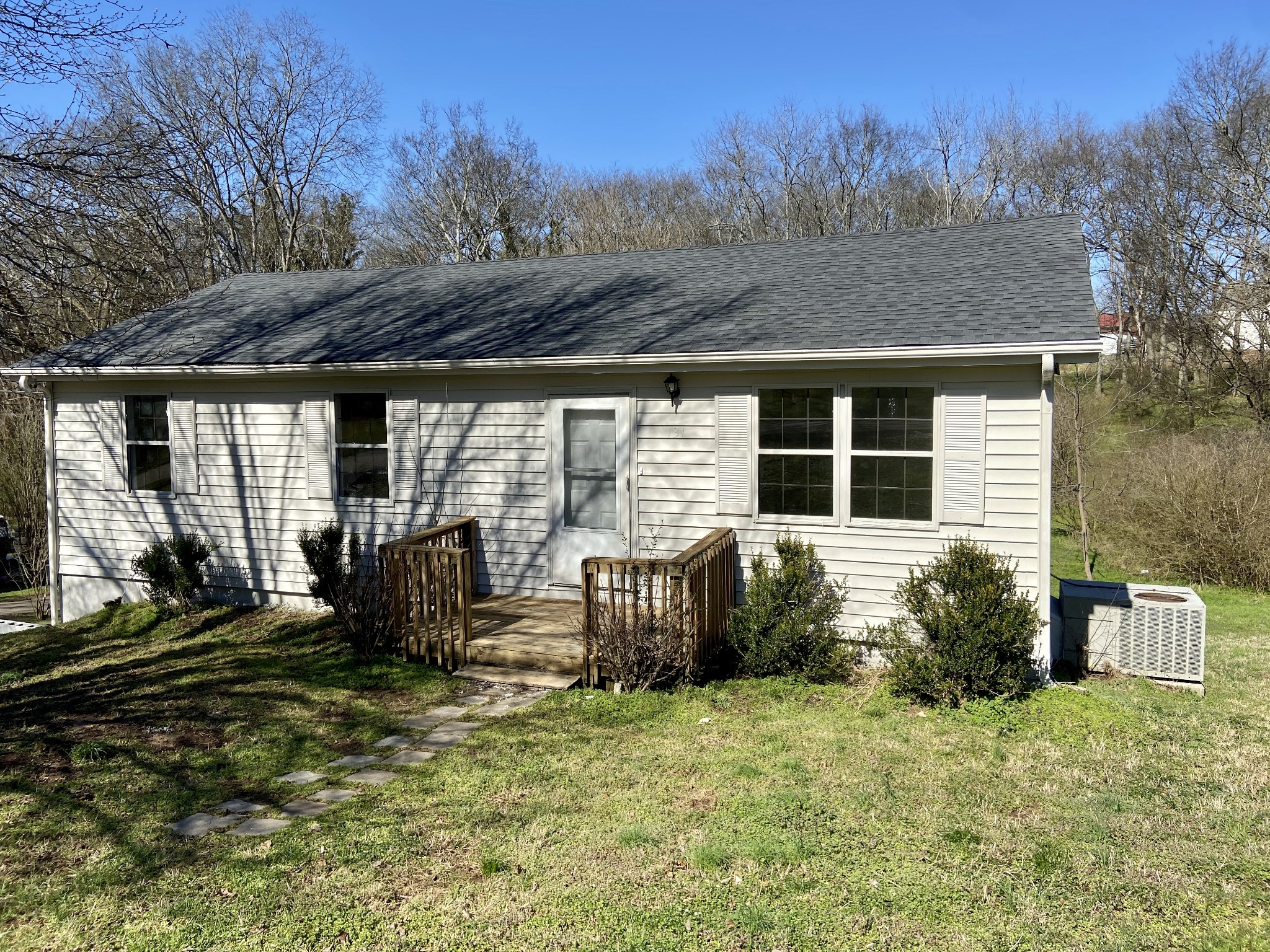 131 Rainbow Circle Columbia TN 38401