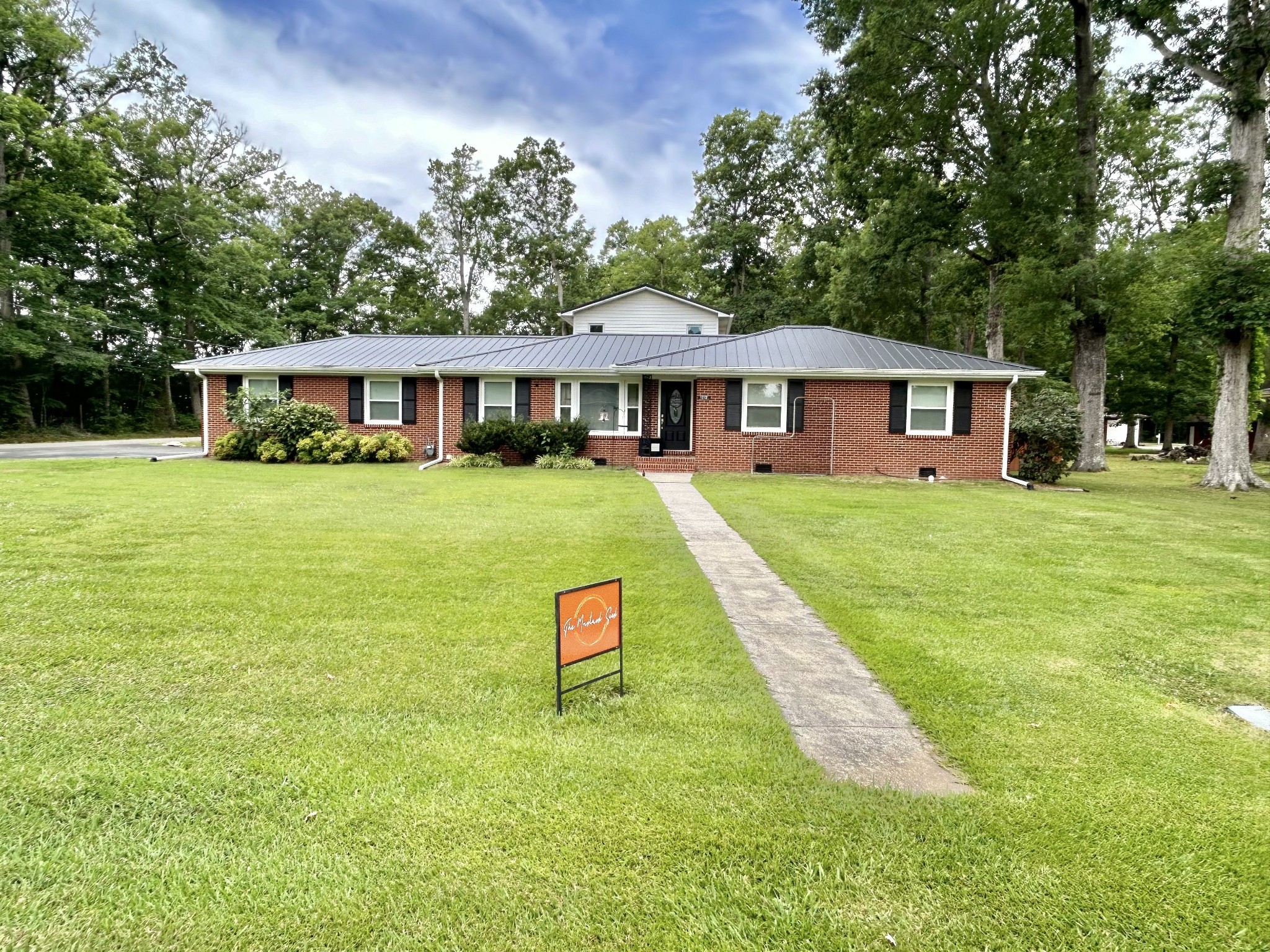 1212 Woodcrest Drive Manchester TN 37355