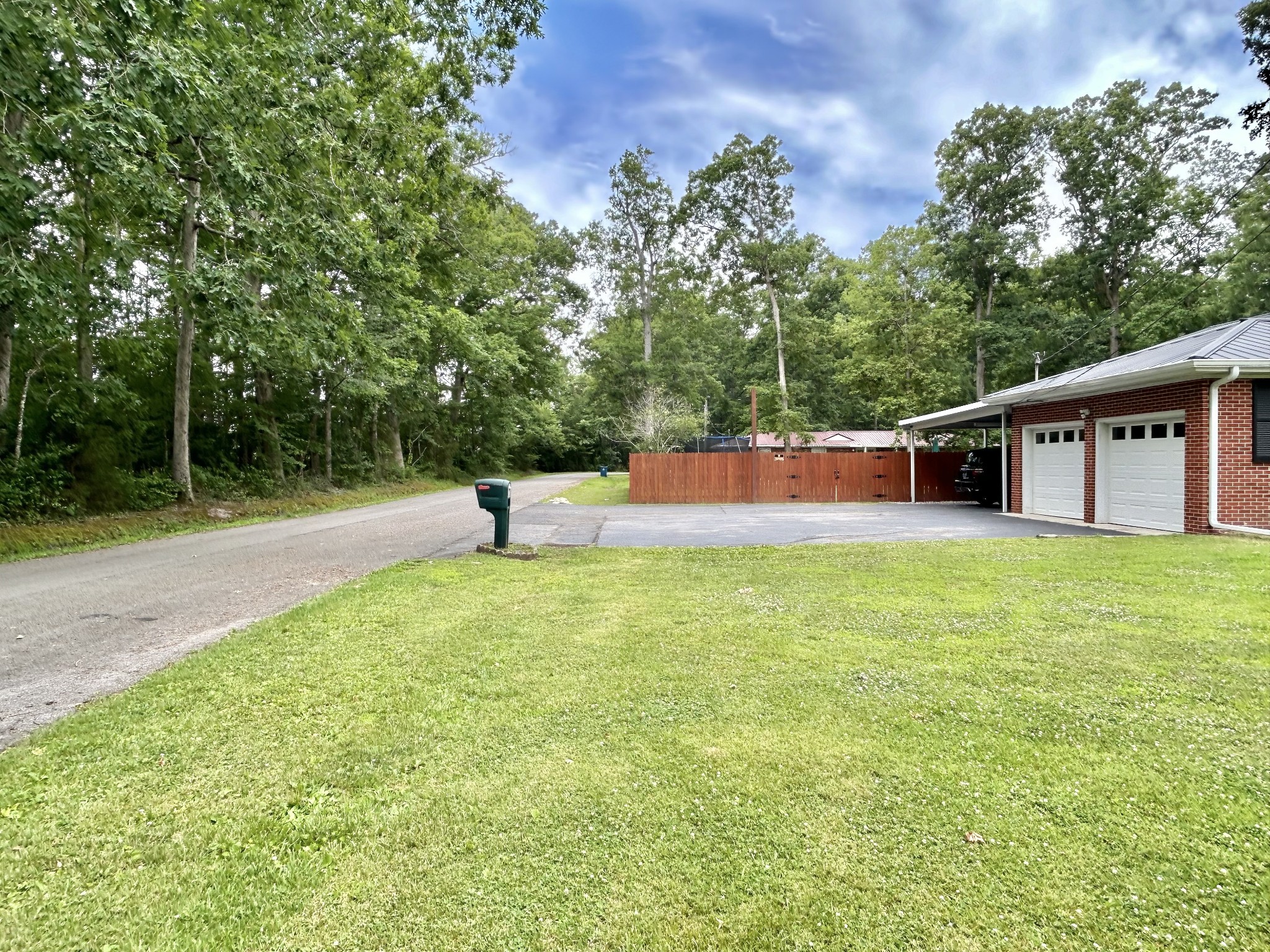 1212 Woodcrest Drive Manchester TN 37355
