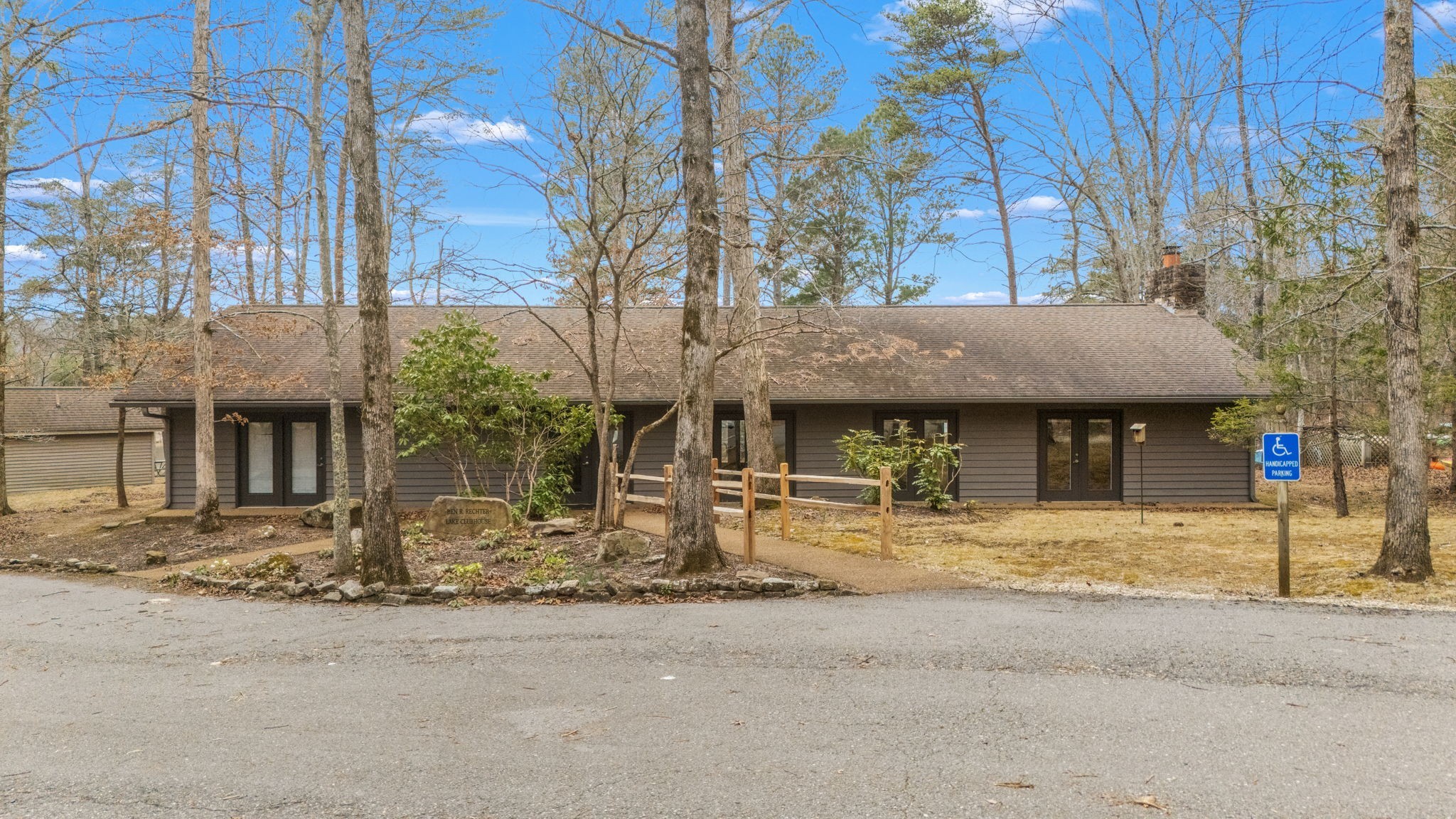 2425 Westlake Avenue Monteagle TN 37356