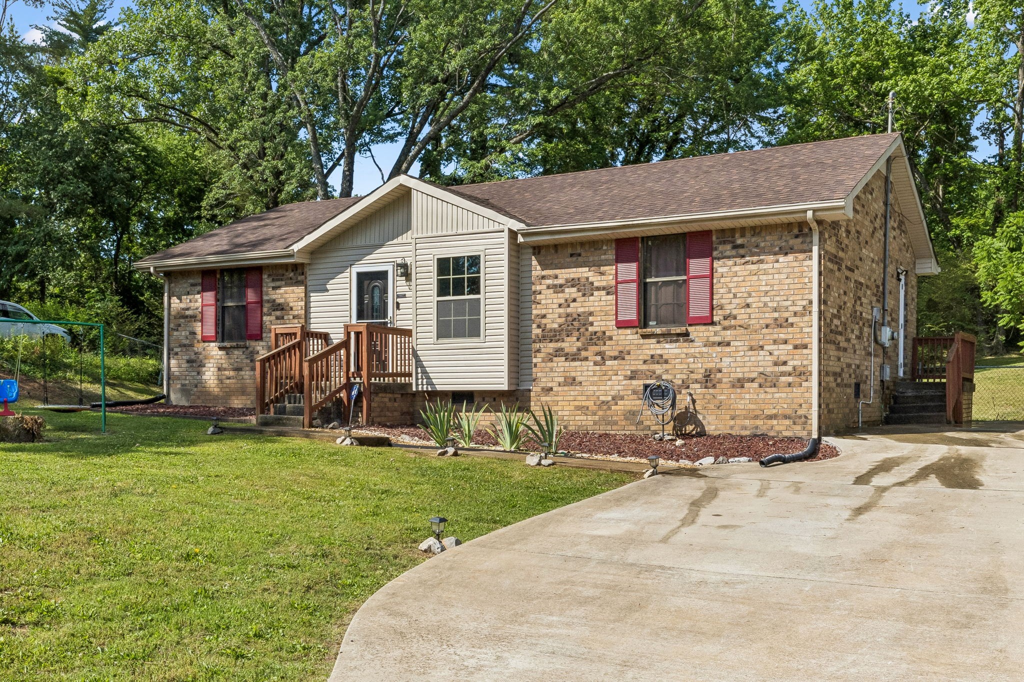 1282 Slayden Circle Clarksville TN 37040