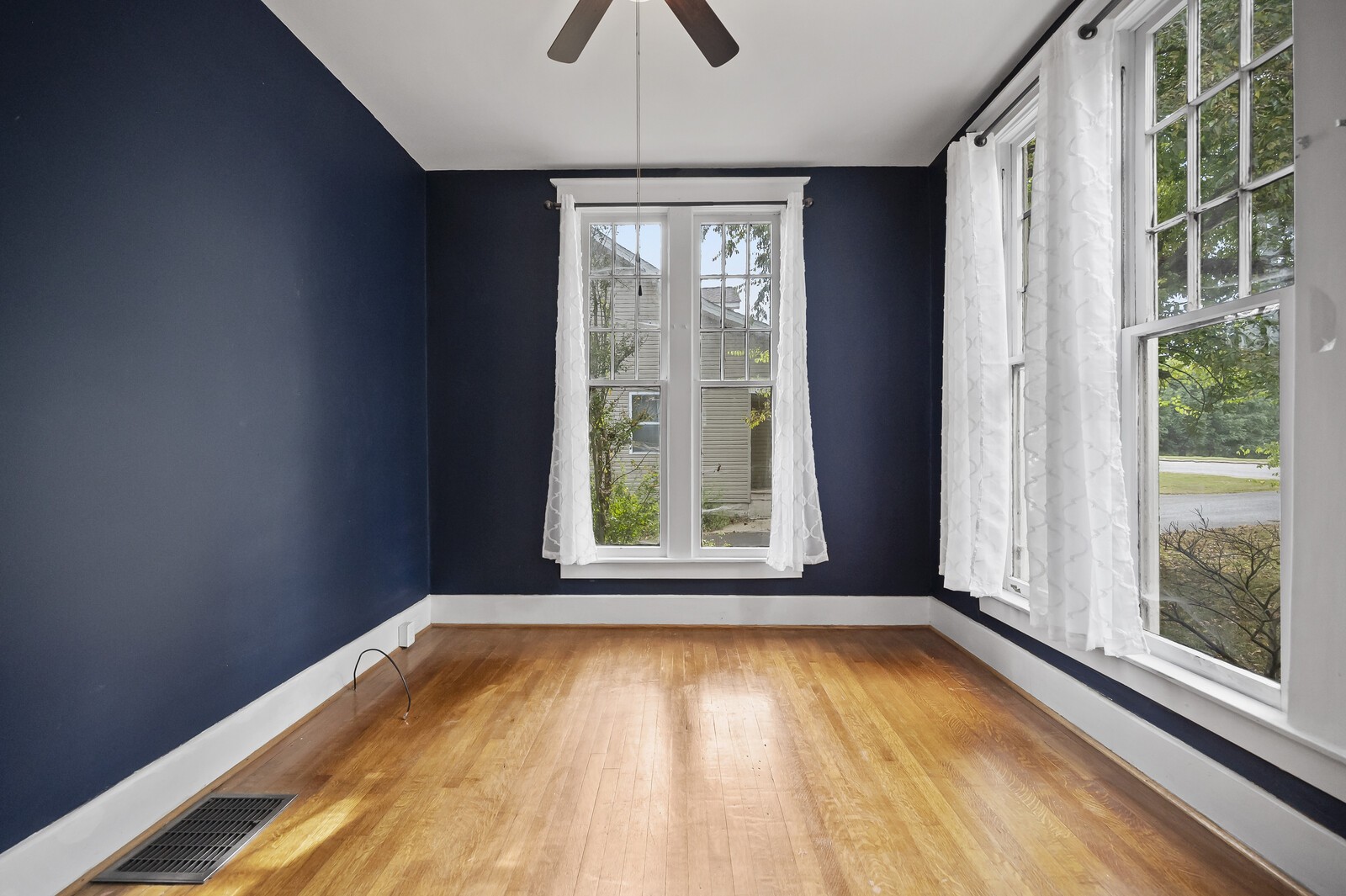 1801 Highland Avenue Columbia TN 38401