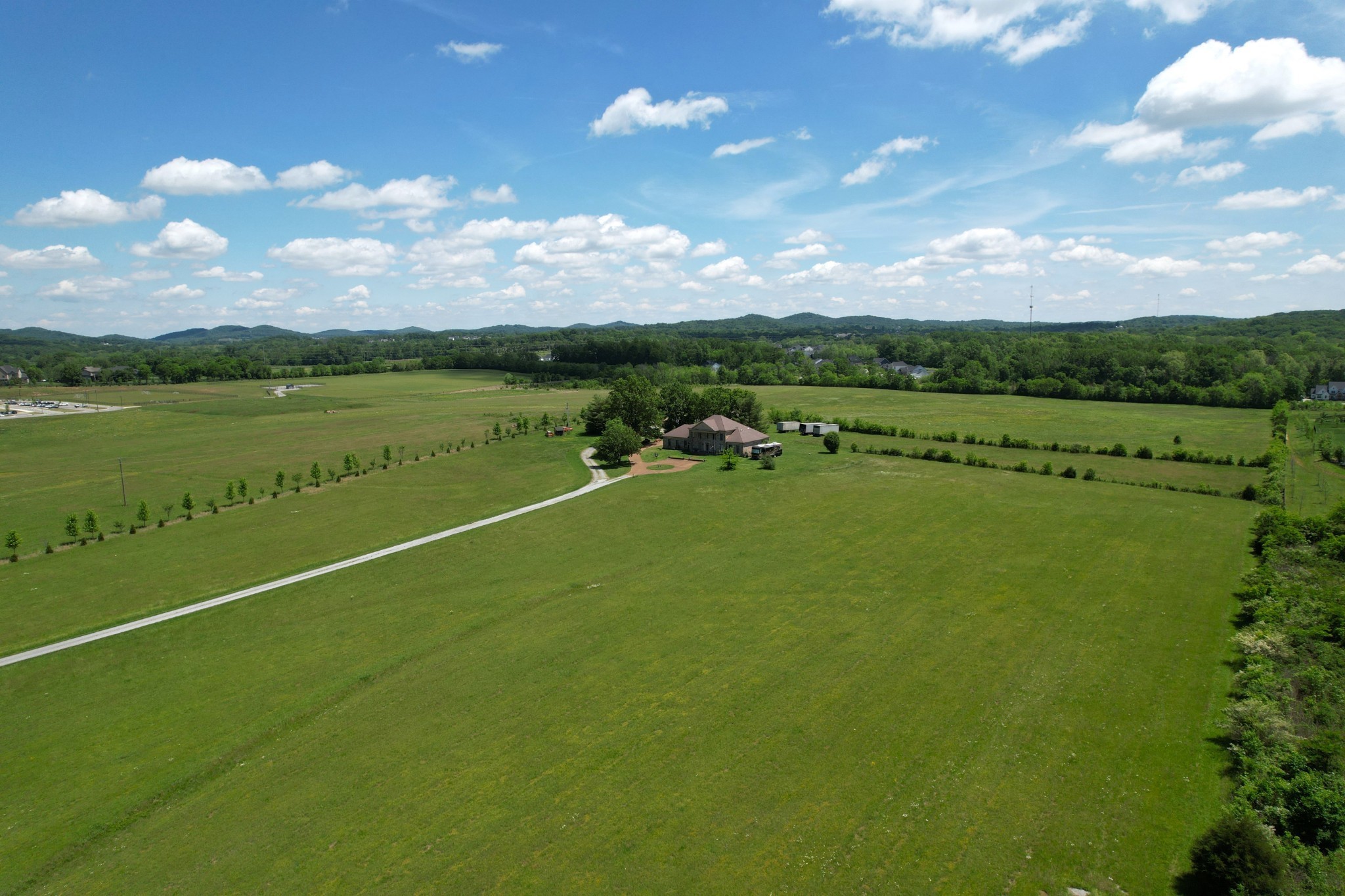 6286 Cox Road Arrington TN 37014