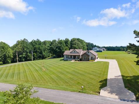 268 Planters Circle Leoma TN 38468