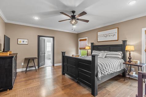268 Planters Circle Leoma TN 38468