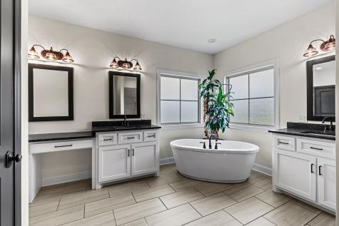 268 Planters Circle Leoma TN 38468