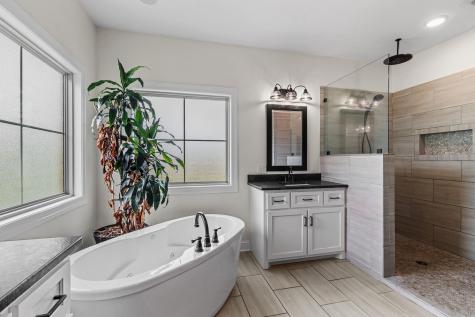 268 Planters Circle Leoma TN 38468