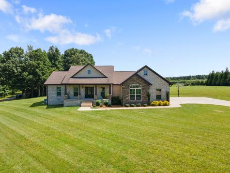 268 Planters Circle Leoma TN 38468