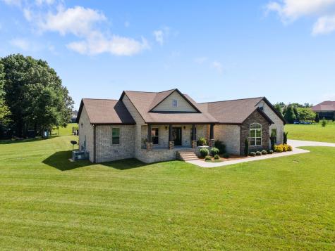 268 Planters Circle Leoma TN 38468