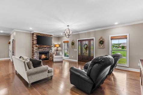 268 Planters Circle Leoma TN 38468