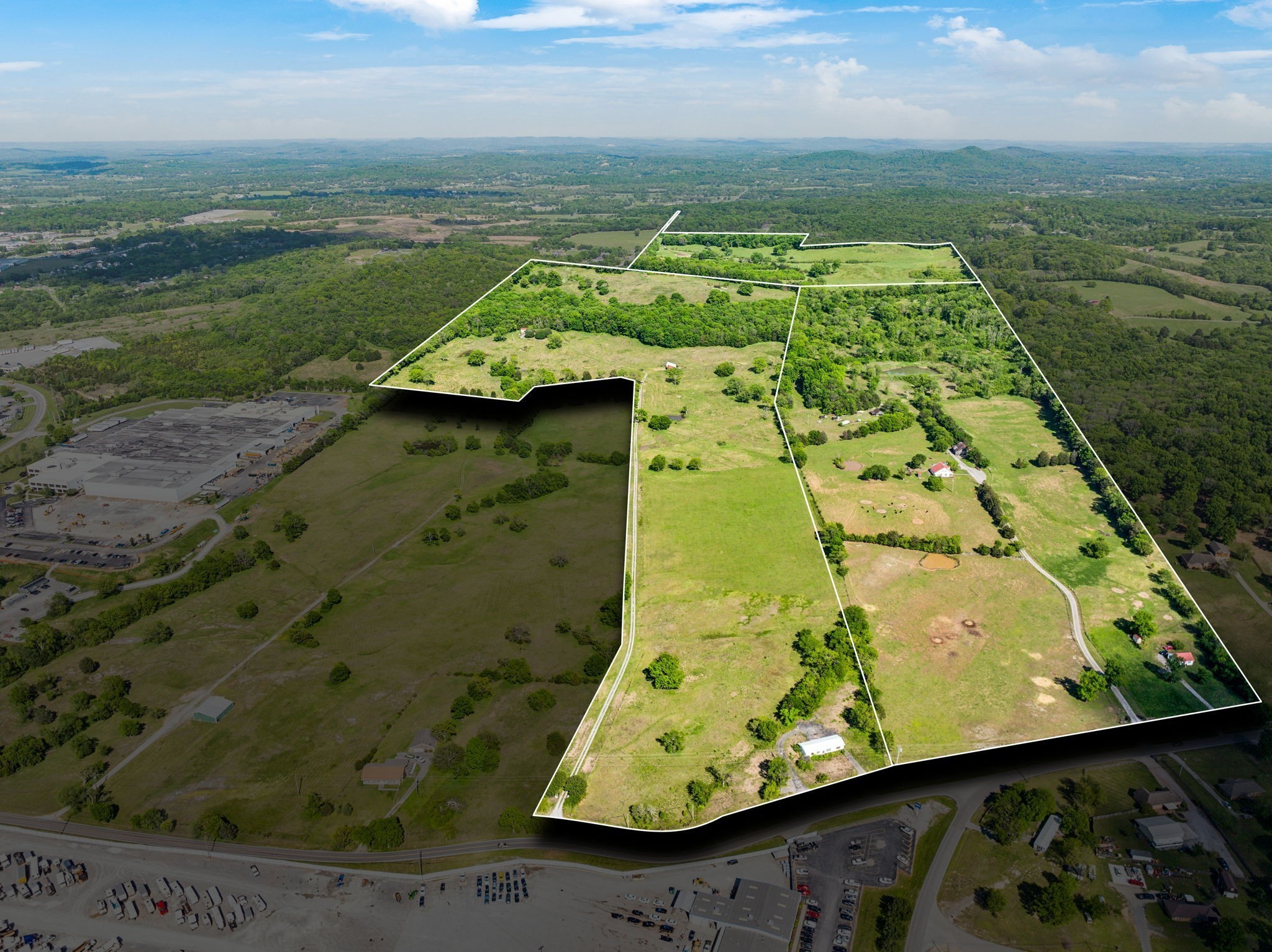 2600 SE Tater Peeler Road Lebanon TN 37090