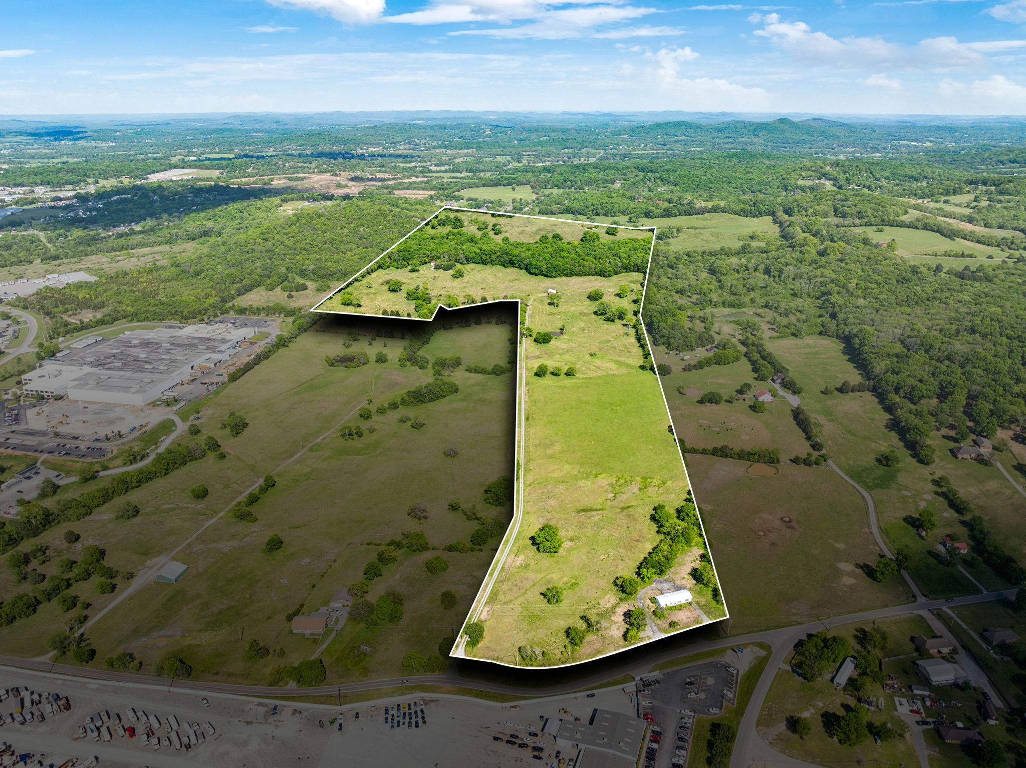2600 SE Tater Peeler Road Lebanon TN 37090