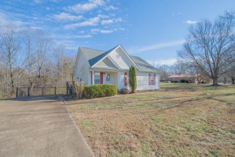 1149 Oak Grove Road Goodspring TN 38460