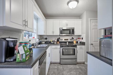 4049 New Grange Circle Clarksville TN 37040
