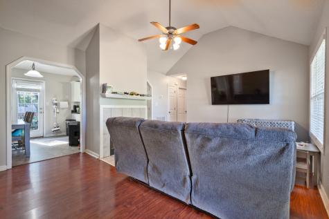 4049 New Grange Circle Clarksville TN 37040