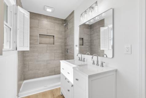 201 Porter Circle Columbia TN 38401