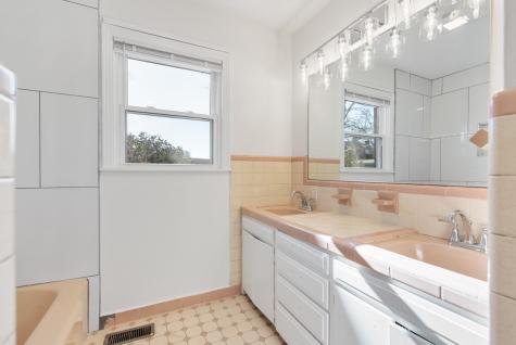 201 Porter Circle Columbia TN 38401
