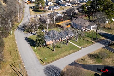 201 Porter Circle Columbia TN 38401