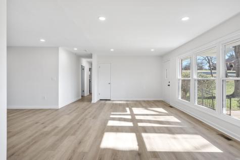 201 Porter Circle Columbia TN 38401