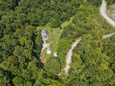 137 Lw Lacy Road Celina TN 38551