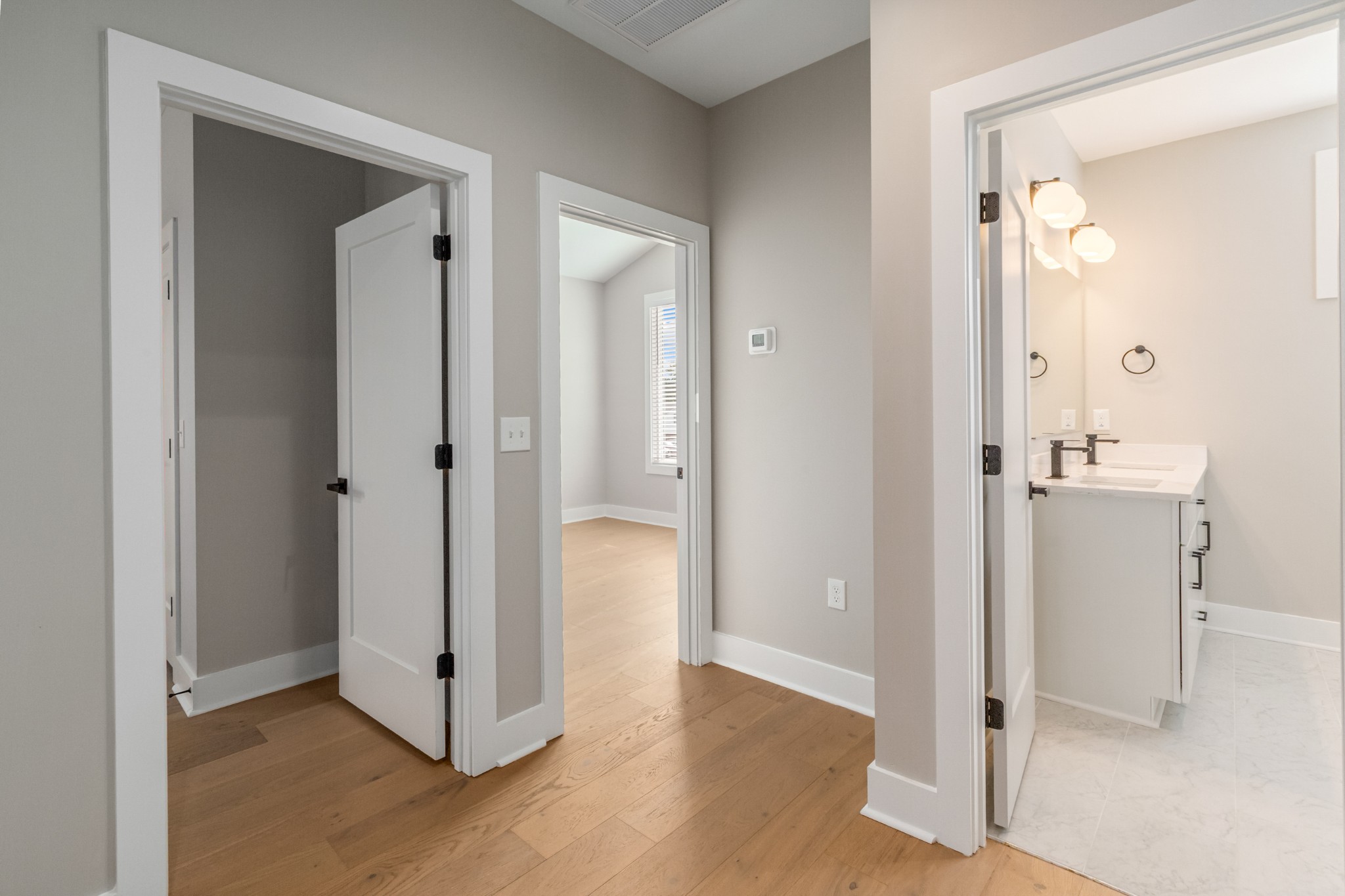 2142 Oakland Street Nashville TN 37210