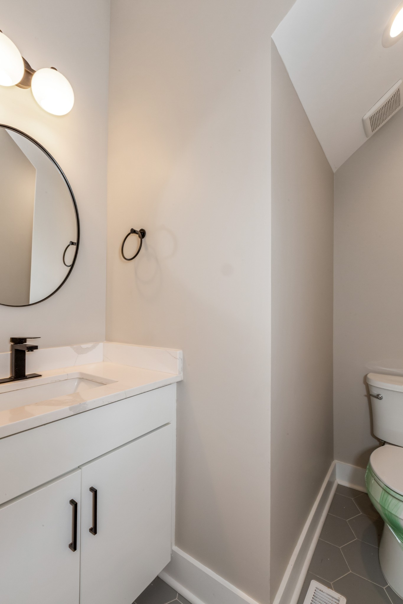 2142 Oakland Street Nashville TN 37210