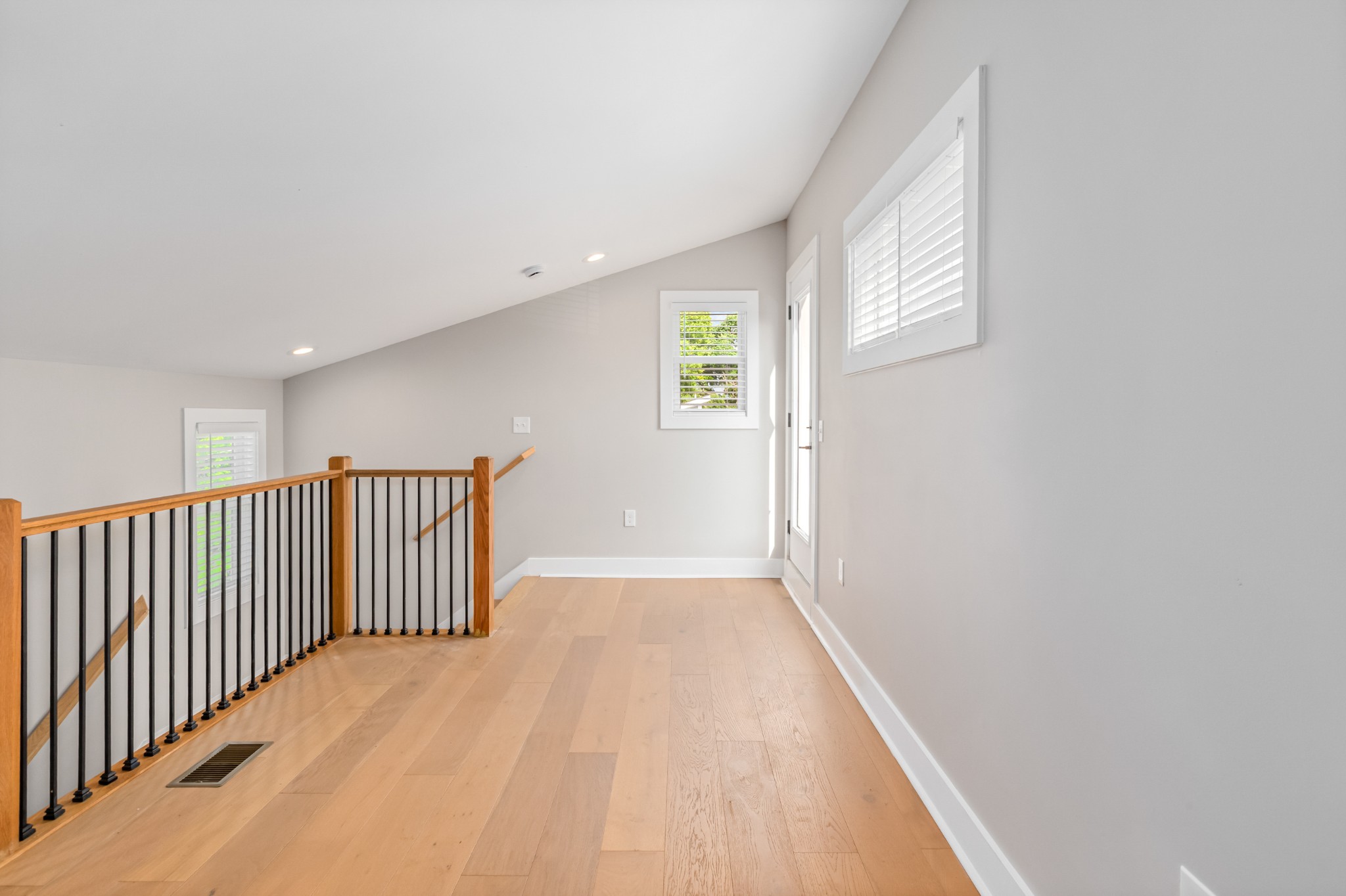 2142 Oakland Street Nashville TN 37210