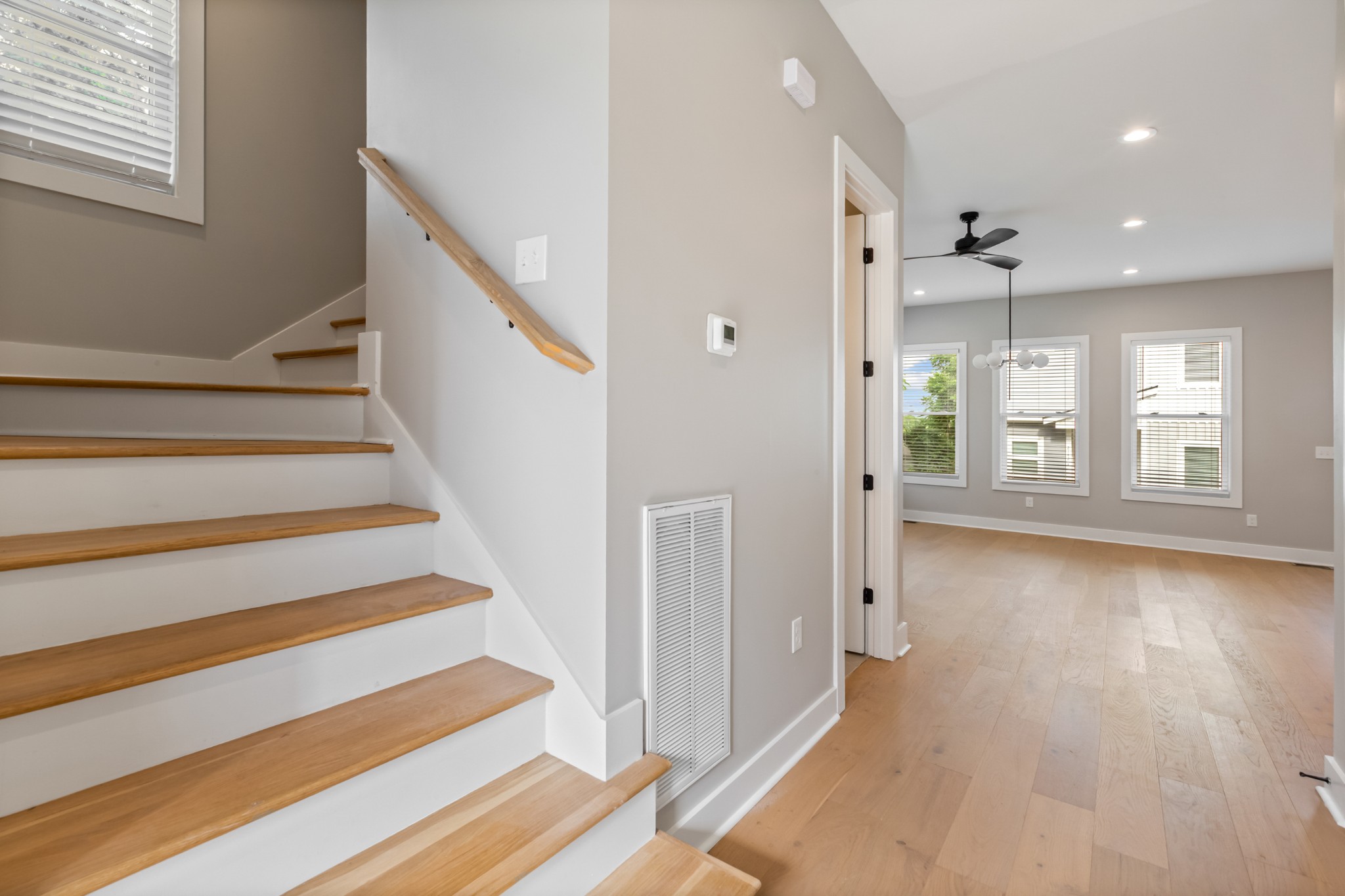 2142 Oakland Street Nashville TN 37210