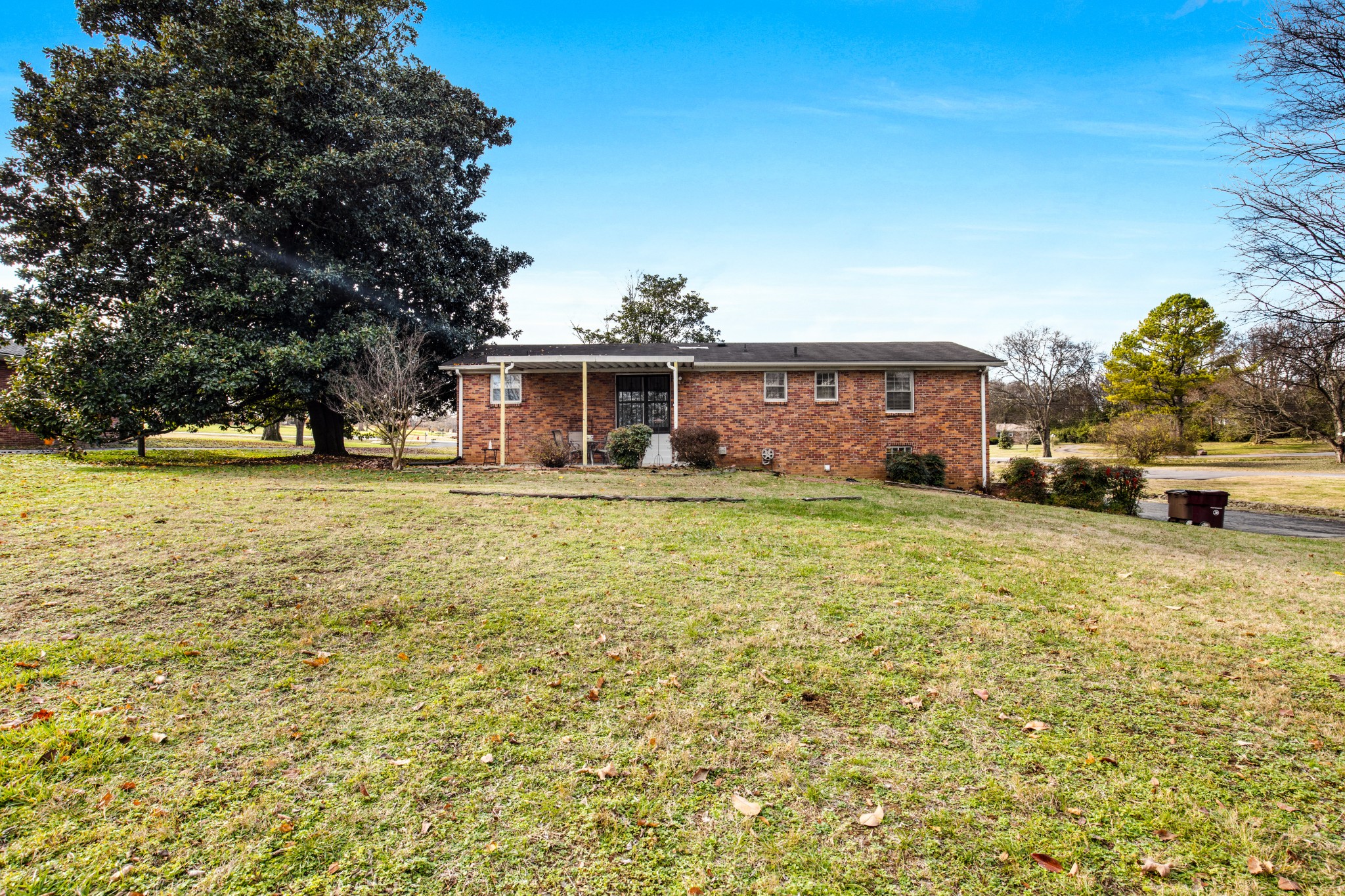 221 Freda Villa Madison TN 37115