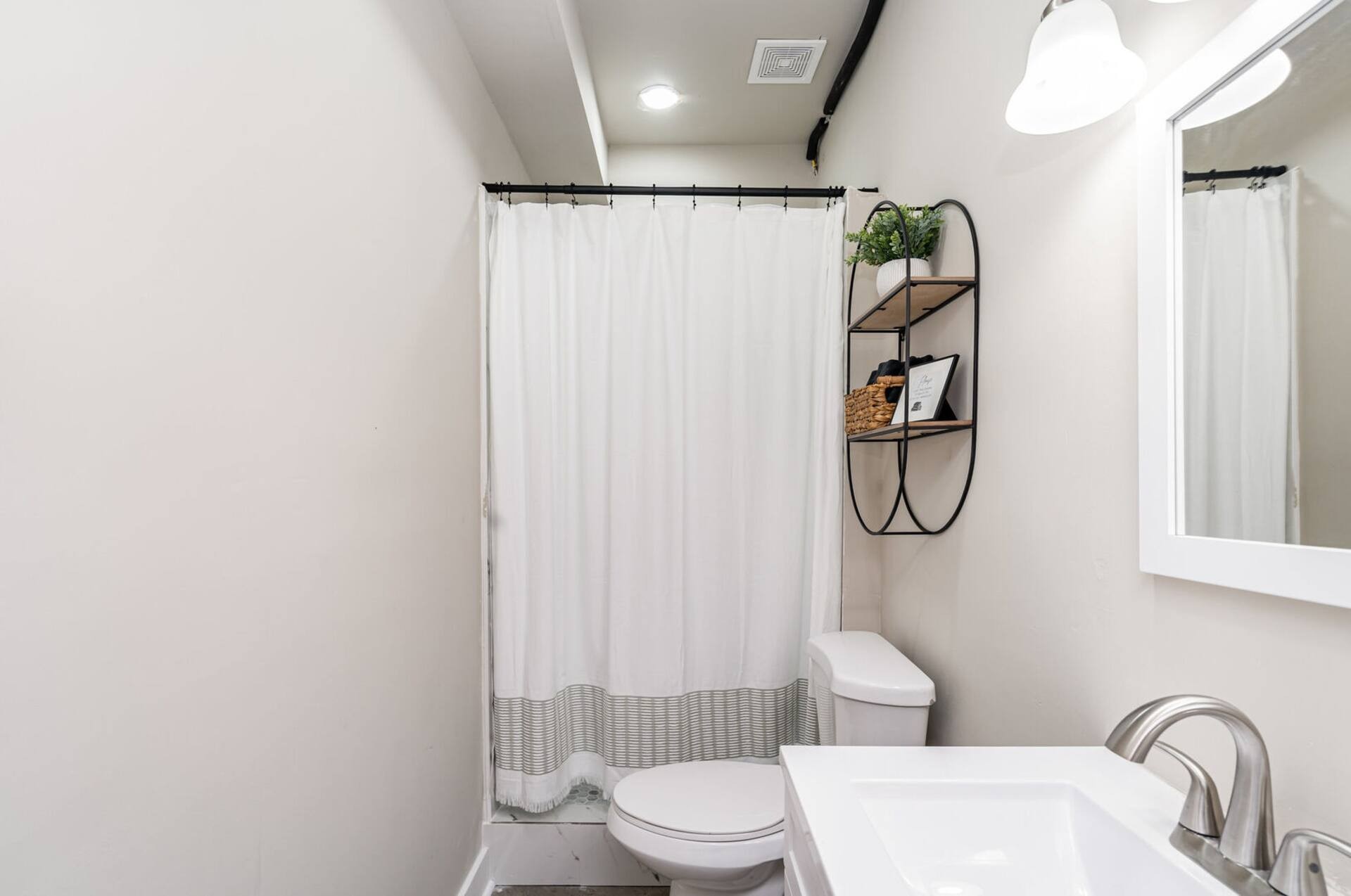 513 3rd Ave, S Nashville TN 37210