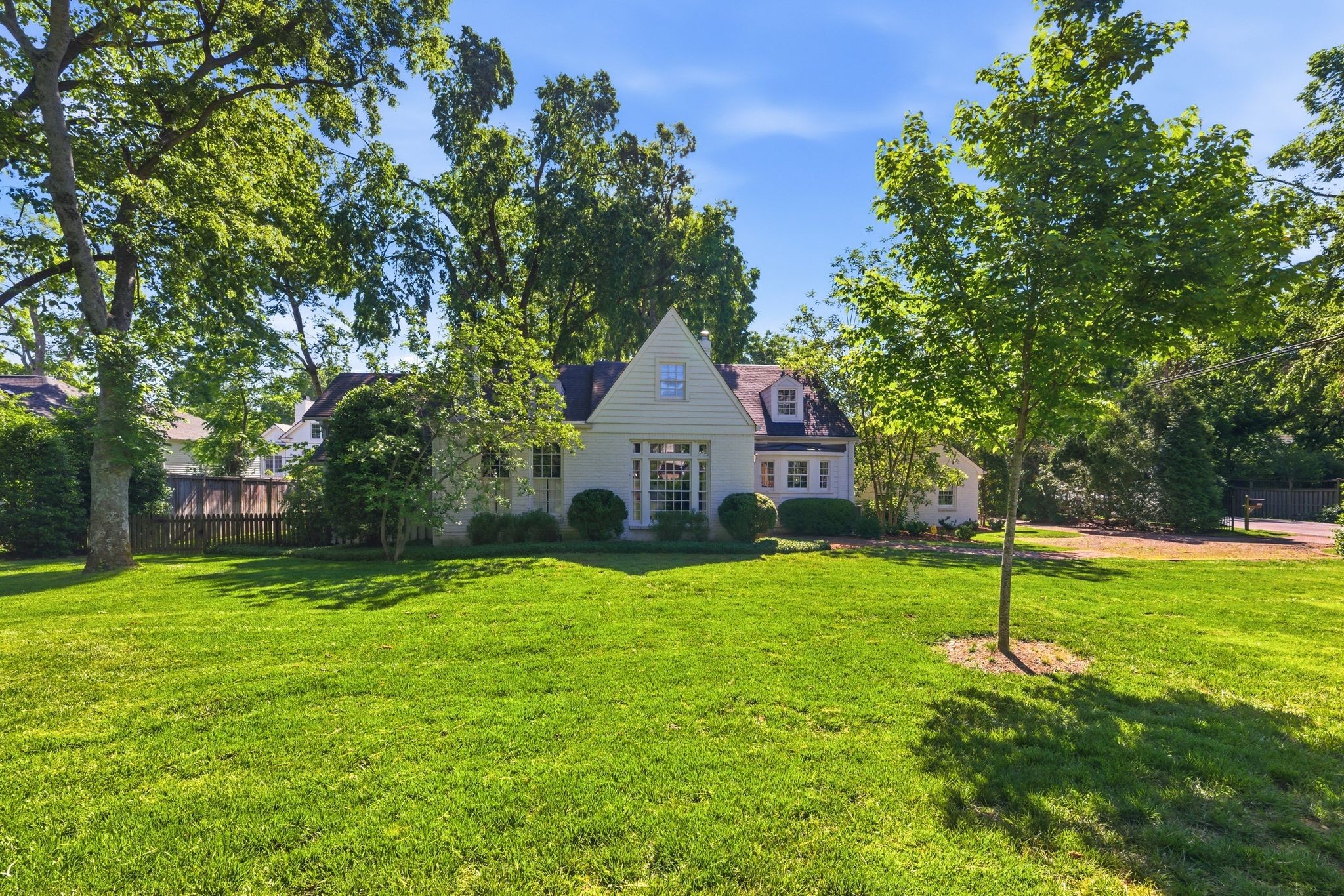 200 Brookfield Avenue Nashville TN 37205