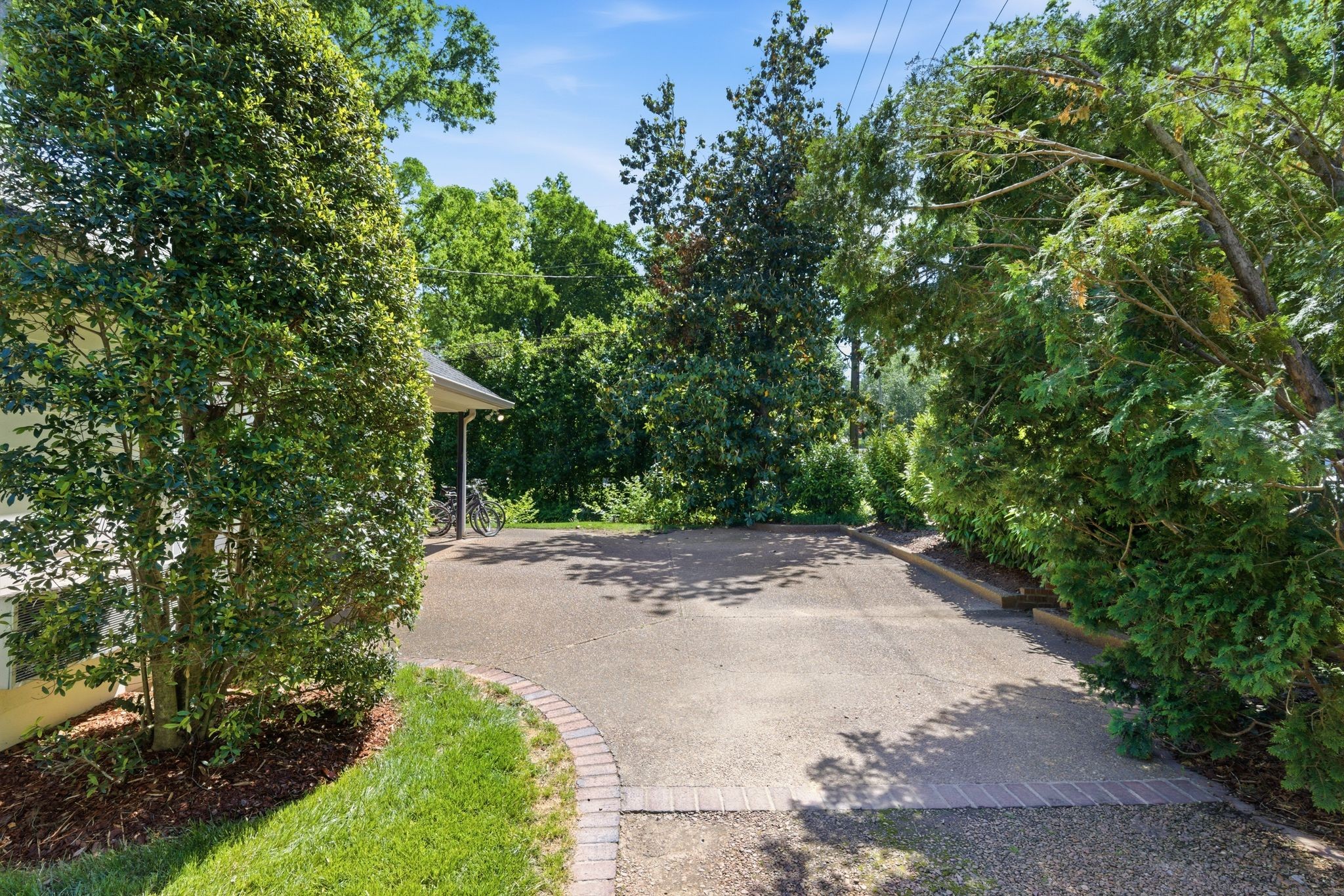 200 Brookfield Avenue Nashville TN 37205
