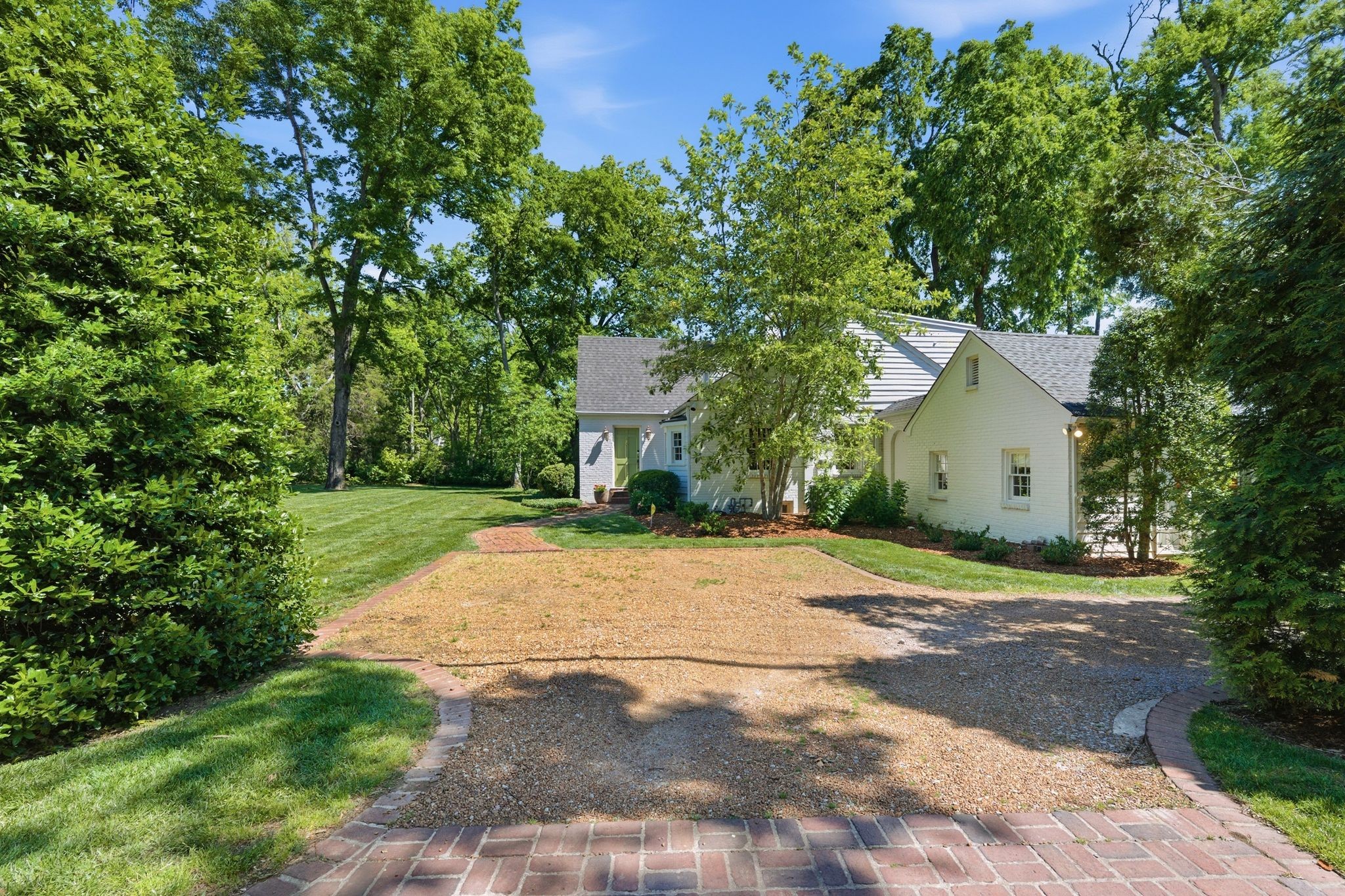 200 Brookfield Avenue Nashville TN 37205