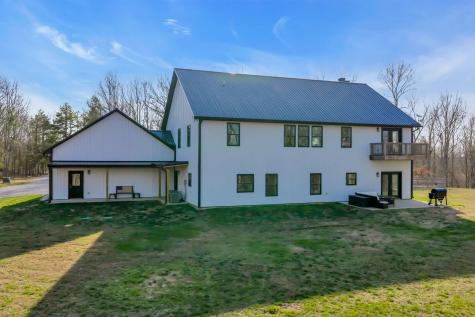 1658 Apache Trail Pegram TN 37143