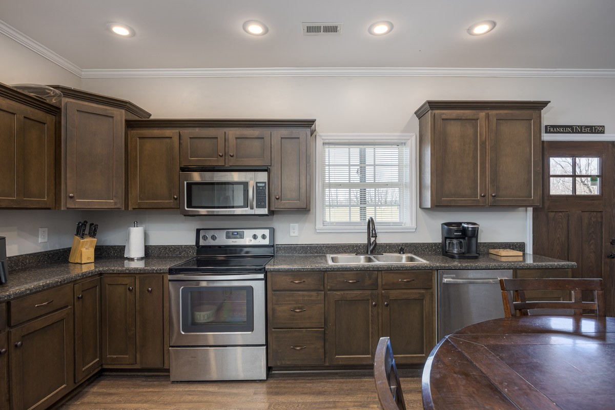 1690 Ramblewood Drive Lewisburg TN 37091