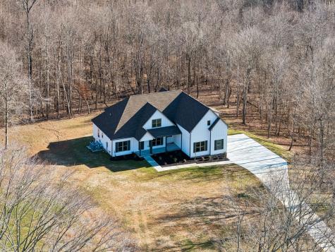 1183 Hangar Road Springfield TN 37172