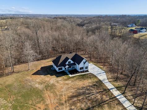 1183 Hangar Road Springfield TN 37172