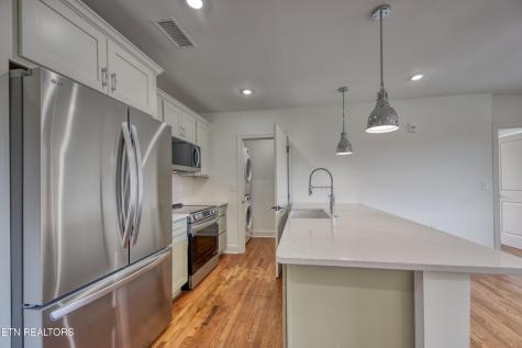 2724 E Magnolia Avenue Knoxville TN 37914