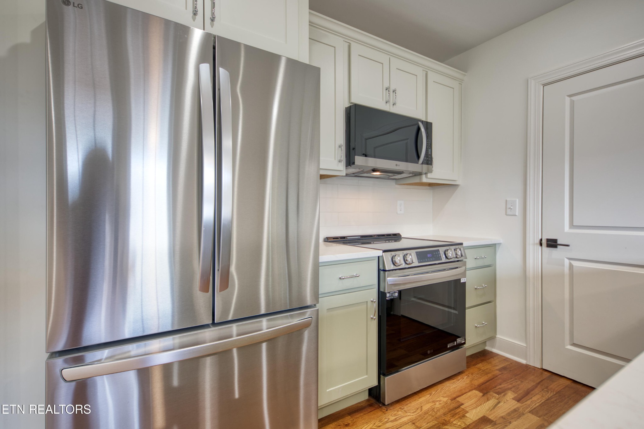2724 E Magnolia Avenue Knoxville TN 37914