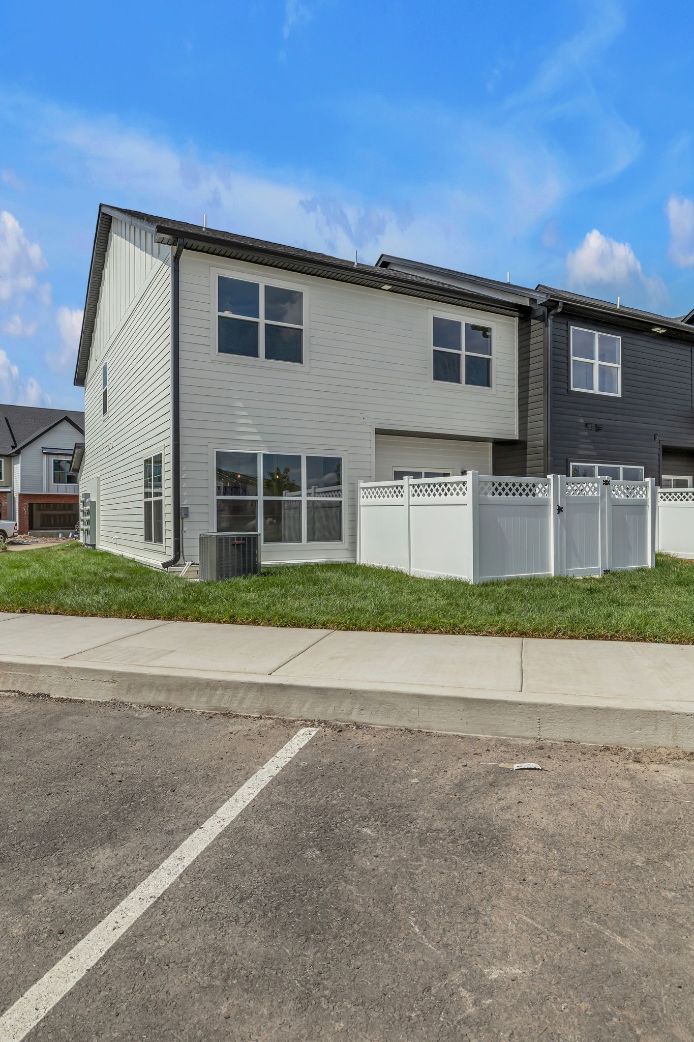 1905 Gracie Bug Loop Murfreesboro TN 37128