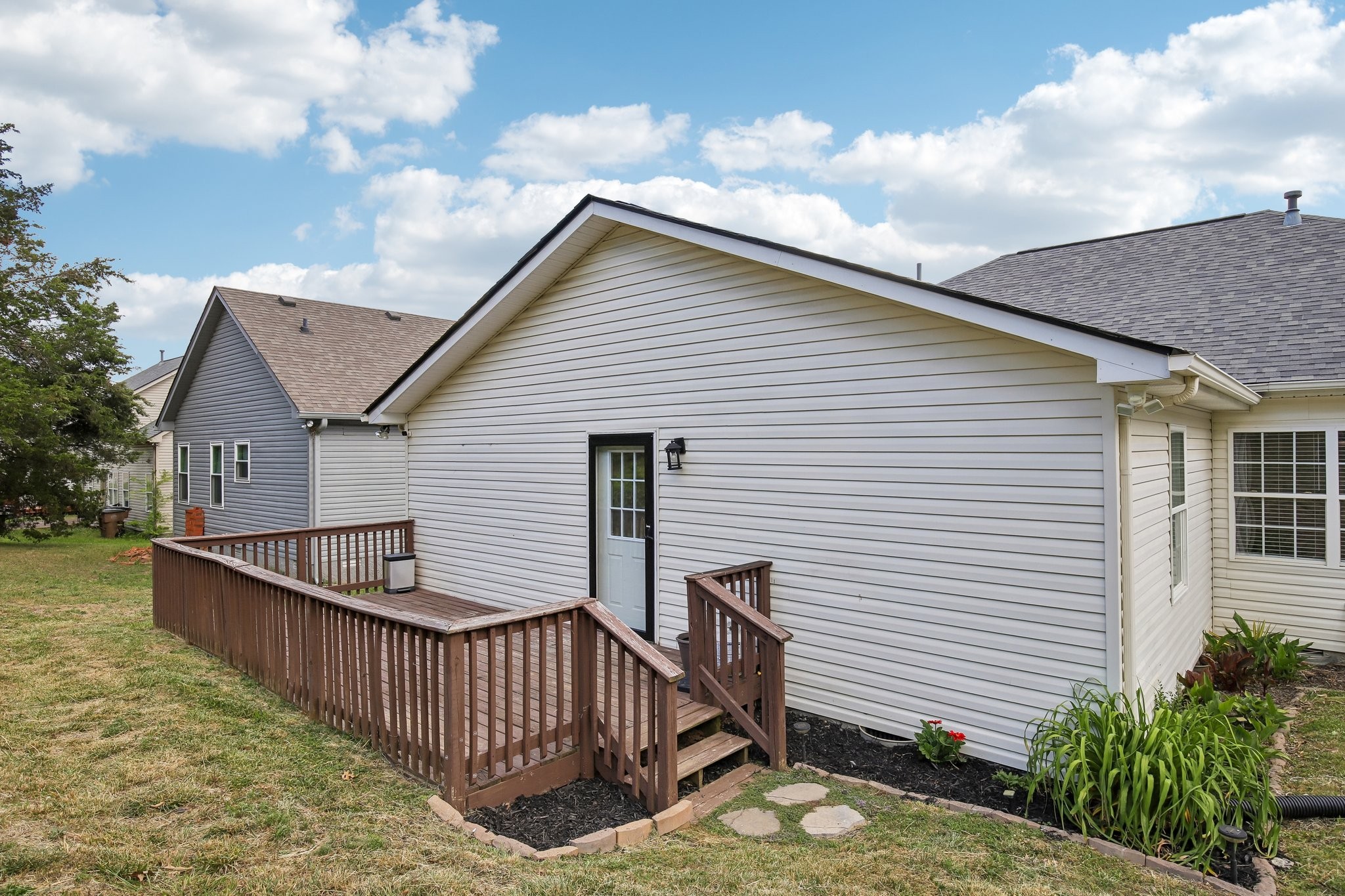 2812 Stokers Ln, N Nashville TN 37207