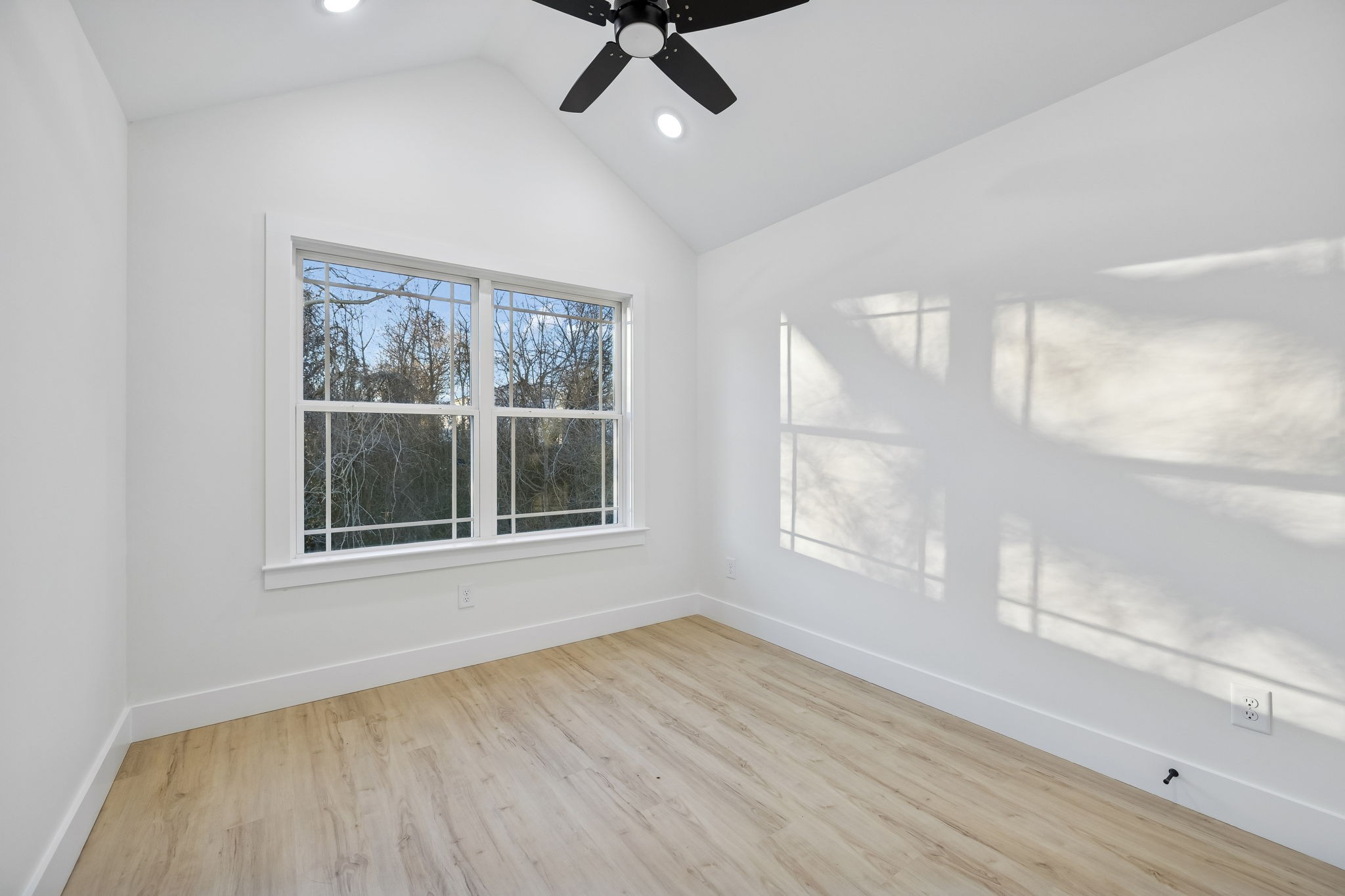 5295 Matthews Street Springfield TN 37172