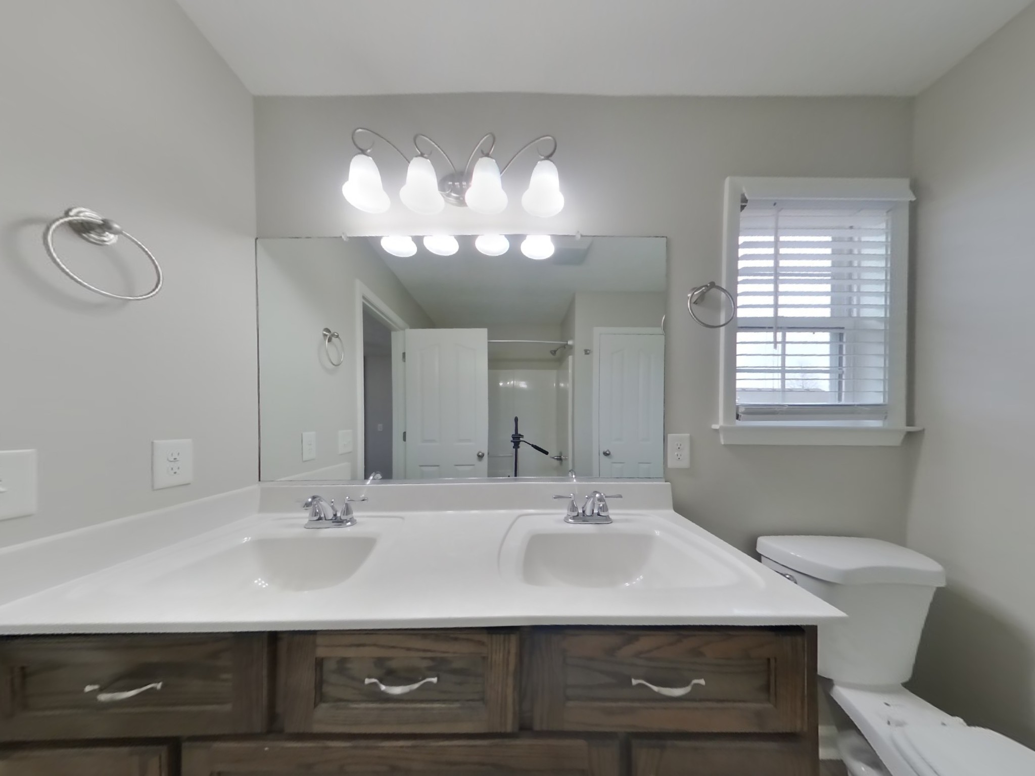 1820 Elizabeth Lane Columbia TN 38401