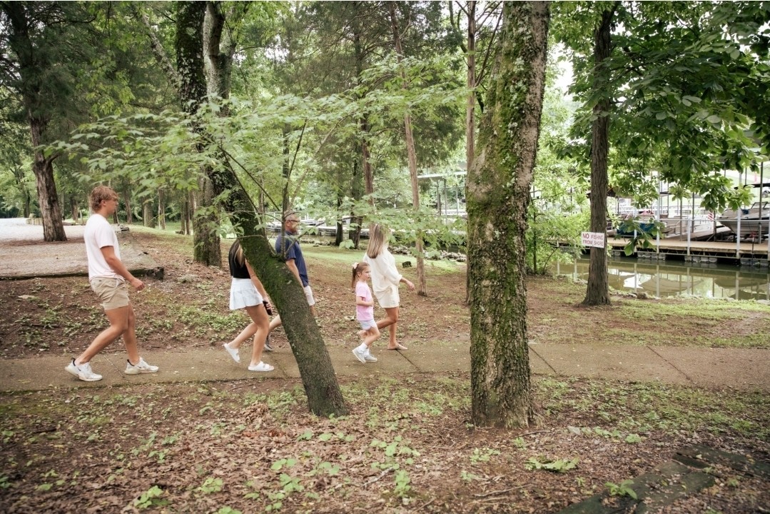 1144 Lock 4 Road Gallatin TN 37066